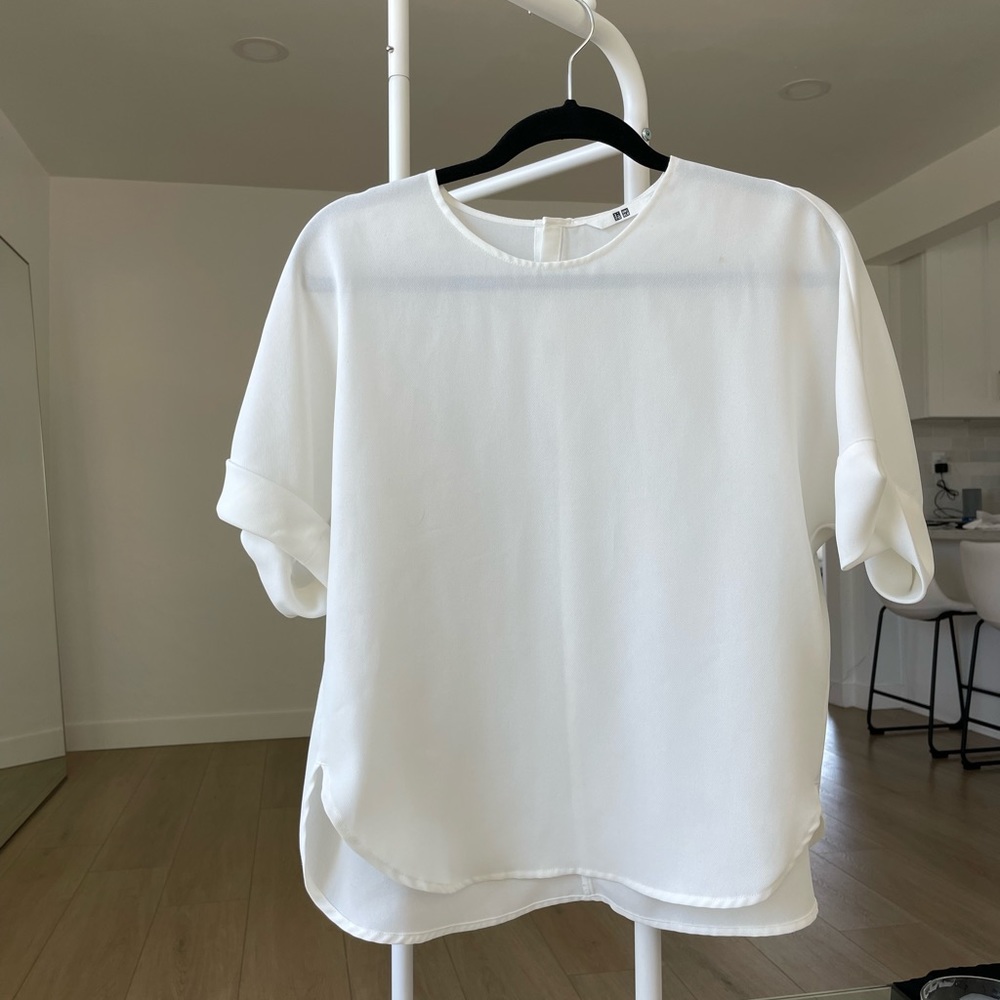 Women’s Uniqlo white Blouse